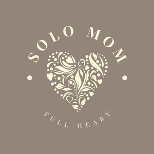 Solo Mom Full Heart Sticker – Empowering Motherhood Vinyl Decal